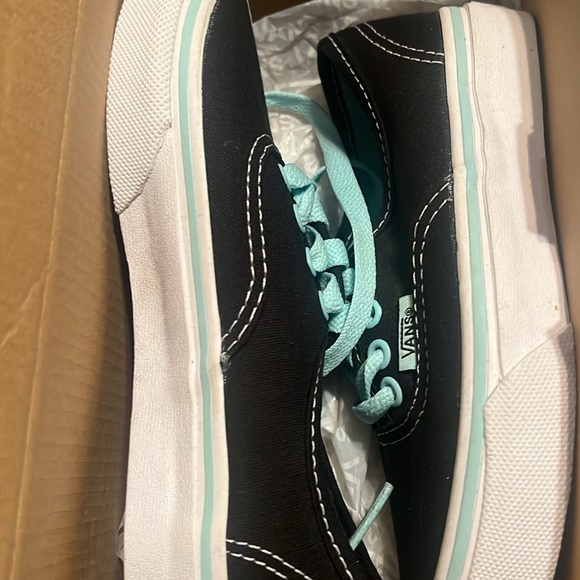 Vans Kids Girl's Authentic (Black/Blue) | New in BOX/NWT!! 🦋🖤 - Picture 9 of 10
